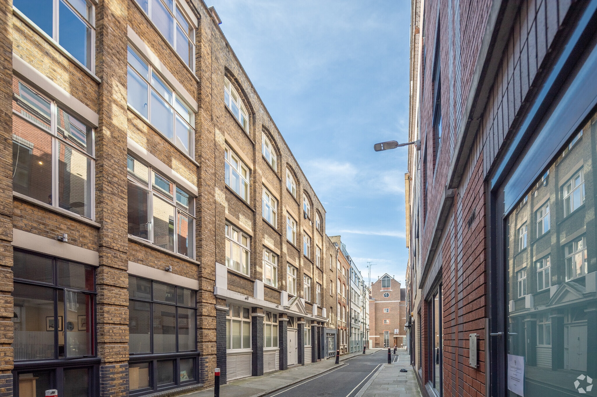 14-15 Newbury St, Londres à louer Photo principale– Image 1 sur 41