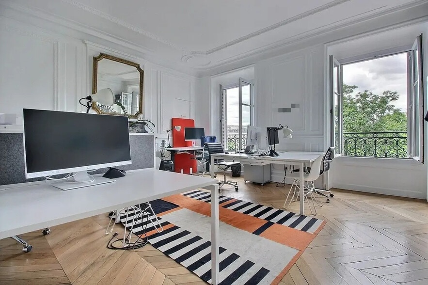 2 Rue De Clichy, Paris à louer - Photo de l’immeuble – Image 3 sur 9