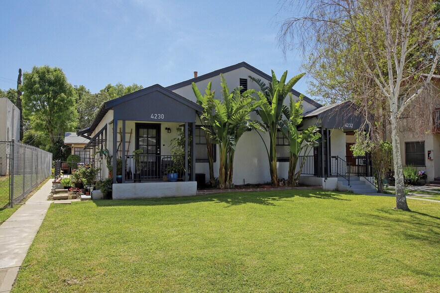 4228 10th St, Riverside, CA à vendre - Photo de l’immeuble – Image 1 sur 7