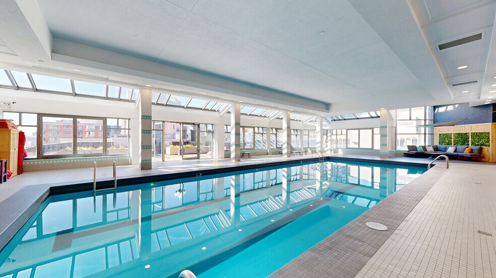 1555 Rue Peel, Montréal, QC à louer - Numérisation 3D Matterport – Image 2 sur 22