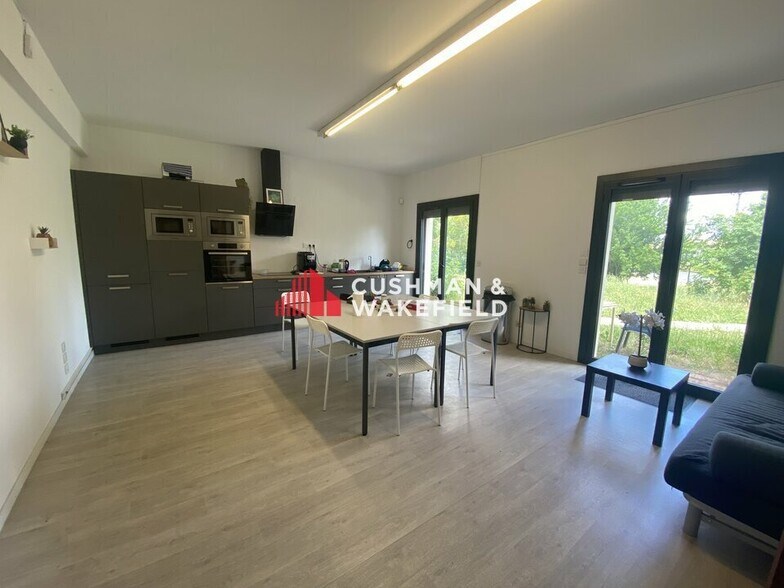Local d'activités dans Portet-sur-Garonne à vendre - Photo intérieure – Image 3 sur 9
