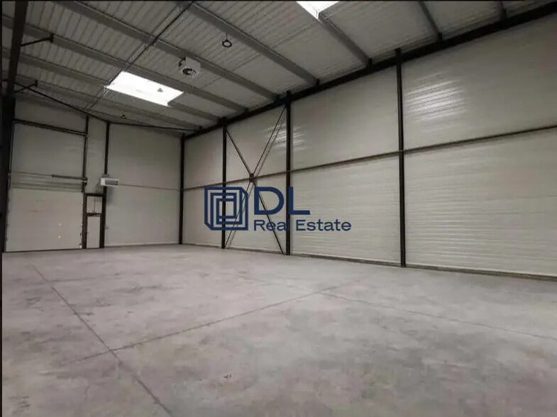 Industriel/Logistique dans Montgeron à vendre - Photo de l’immeuble – Image 1 sur 5