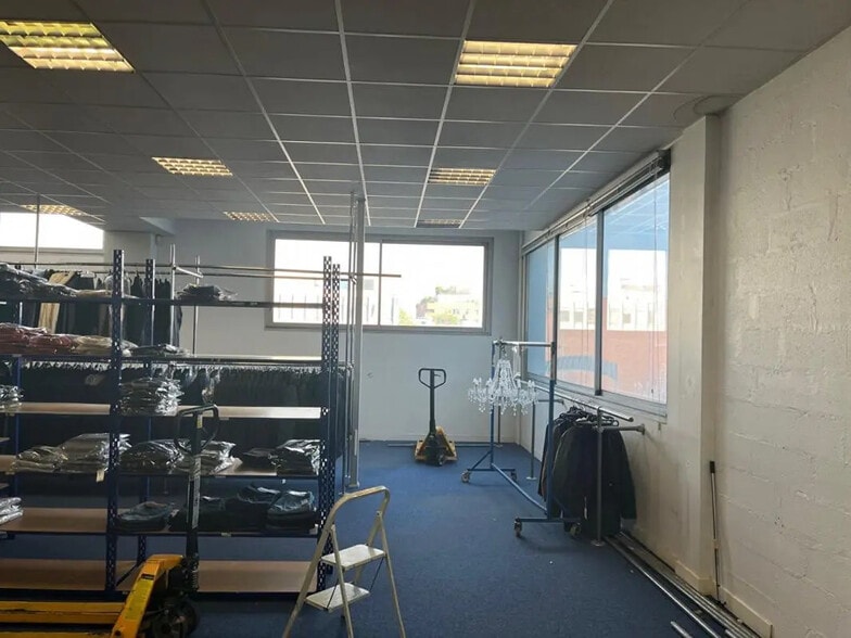 68 Avenue Du Président Wilson, Saint-Denis à louer - Photo de l’immeuble – Image 3 sur 10