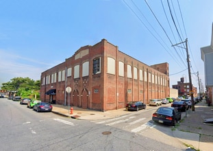 2221 E Clearfield St, Philadelphia, PA à vendre Photo de l’immeuble– Image 2 sur 7
