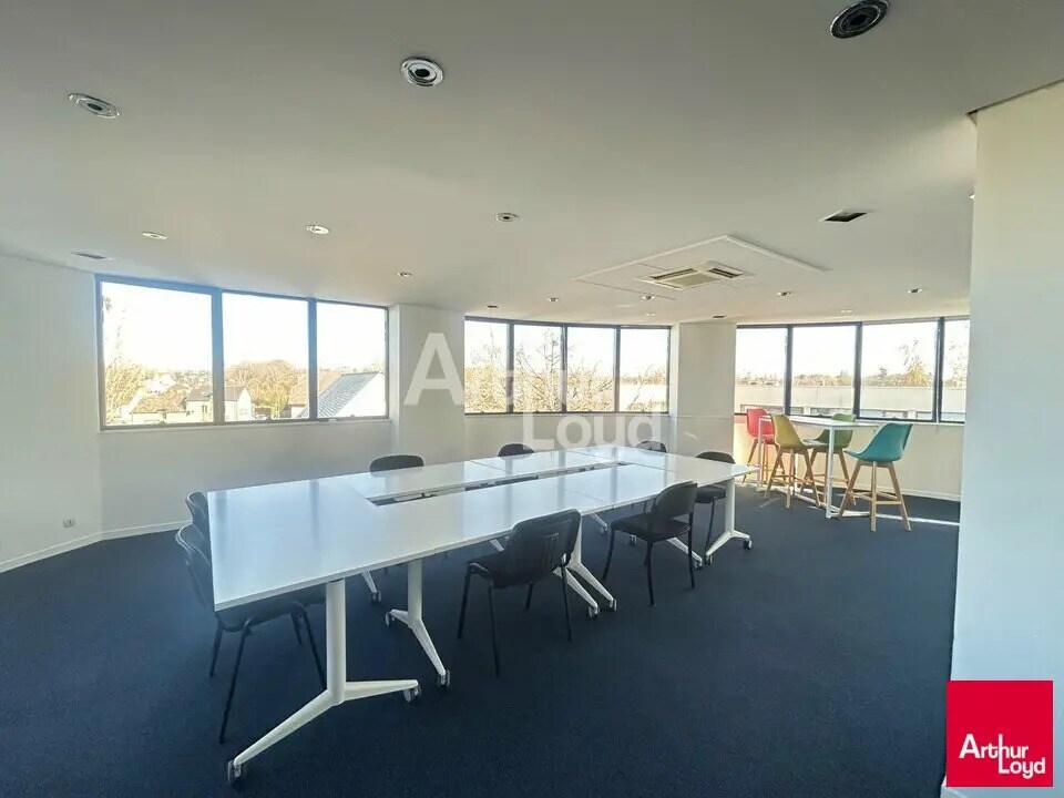 Bureau dans Cesson-Sévigné à louer Photo intérieure– Image 1 sur 4