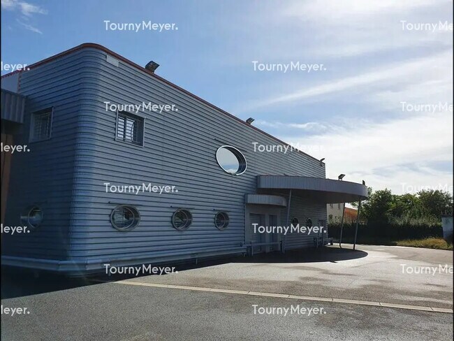 Plus de détails pour 1289 Rue Des Pyrénées, Grenade - Local d’activités à vendre