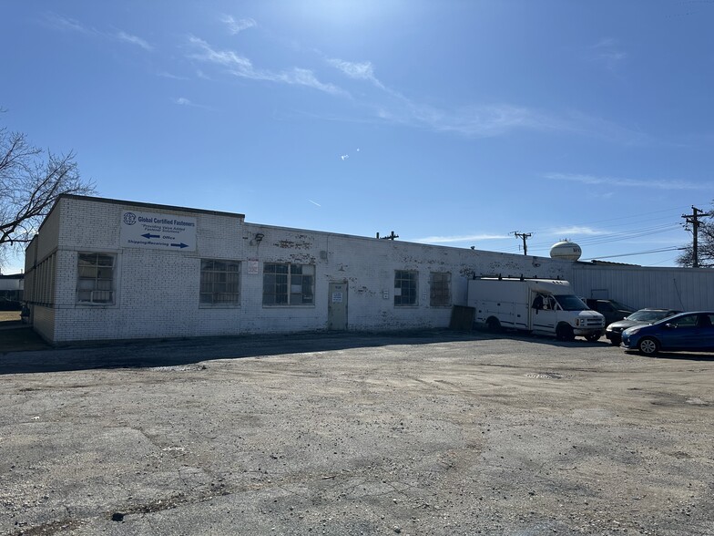 800 Lake St, Maywood, IL à vendre - Photo de l’immeuble – Image 2 sur 5