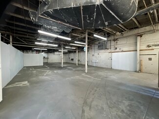 Plus de détails pour 100 Business St, Hyde Park, MA - Local d'activités, Industriel/Logistique à louer