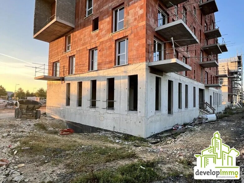 Local d'activités dans Fleury-sur-Orne à vendre - Photo de l’immeuble – Image 1 sur 6