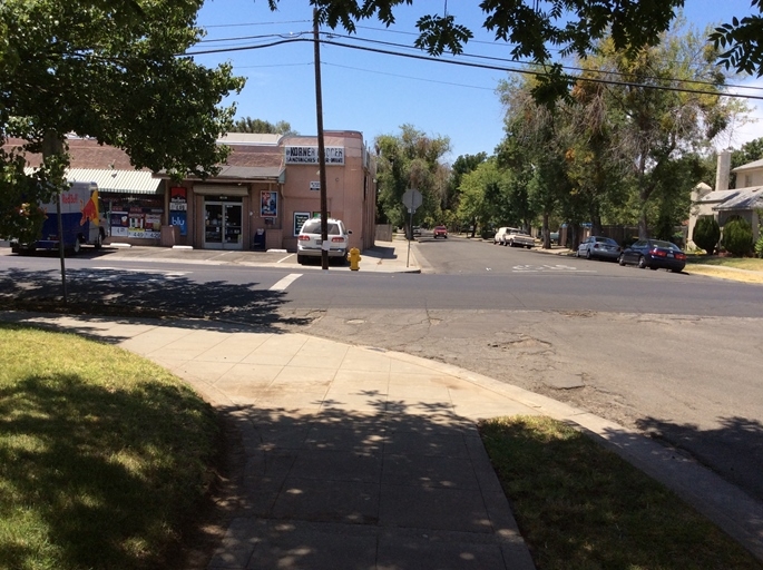 1820 Lucerne Ave, Stockton, CA à louer - Photo de l’immeuble – Image 3 sur 6