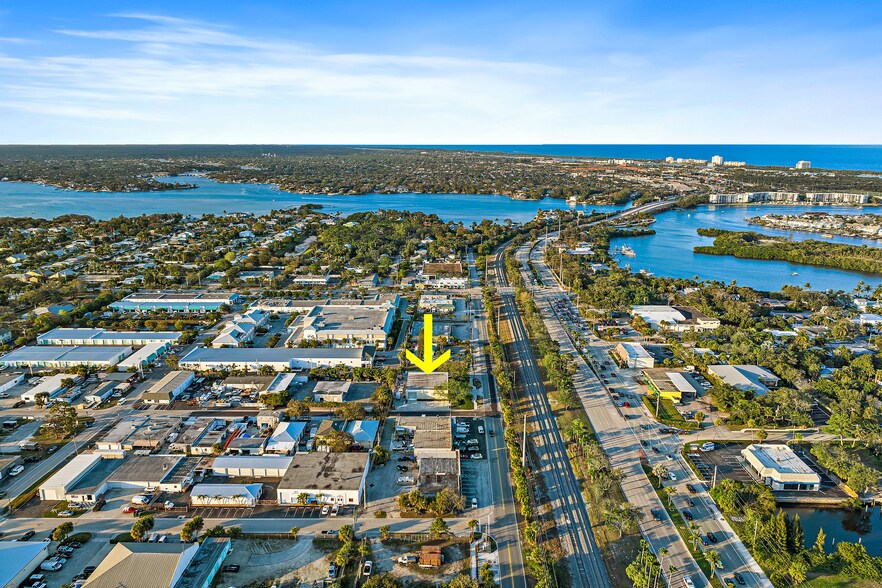 620 N Old Dixie Hwy, Jupiter, FL à vendre - Photo de l’immeuble – Image 1 sur 17