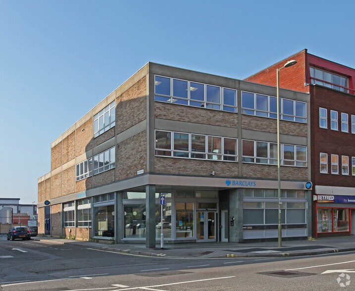 34-36 Victoria Rd, Farnborough à vendre - Photo de l’immeuble – Image 1 sur 1