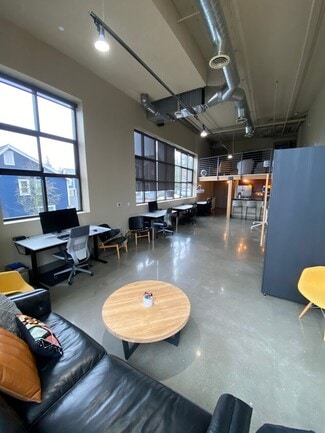 Plus de détails pour 1886 25th Ave NE, Issaquah, WA - Bureau/Local commercial à louer