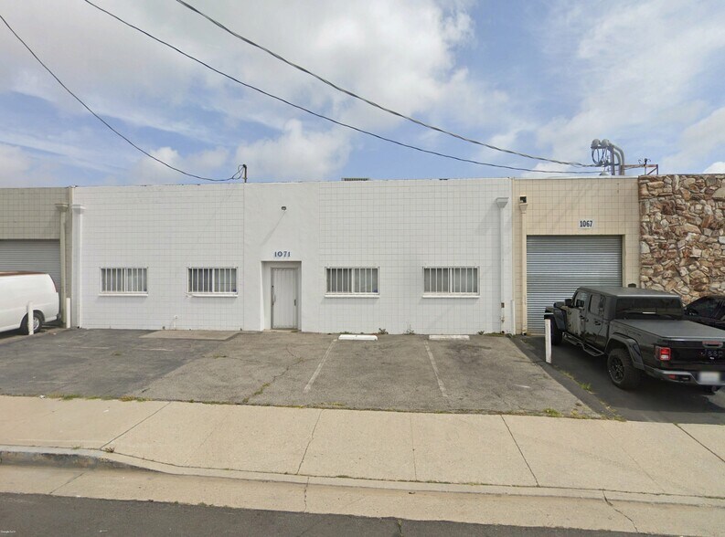1071 W 251st St, Harbor City, CA à louer - Photo de l’immeuble – Image 1 sur 4