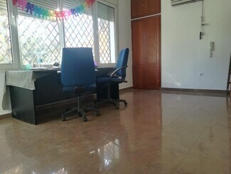 Plus de détails pour Local commercial à vendre