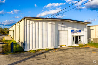 Plus de détails pour 440 E IH-10, Seguin, TX - Industriel/Logistique à louer
