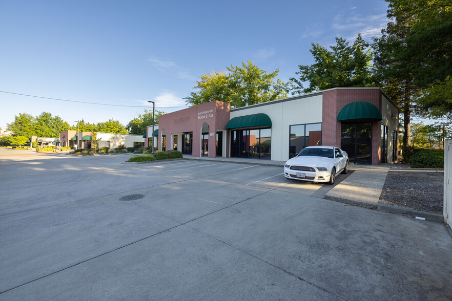 8203 Sierra College Blvd, Roseville, CA à vendre - Photo de l’immeuble – Image 3 sur 71