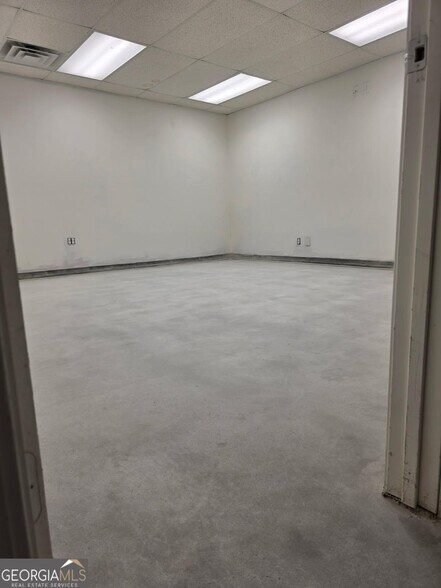 1040 Irwin Bridge Rd NW, Conyers, GA à vendre - Photo de l’immeuble – Image 3 sur 19