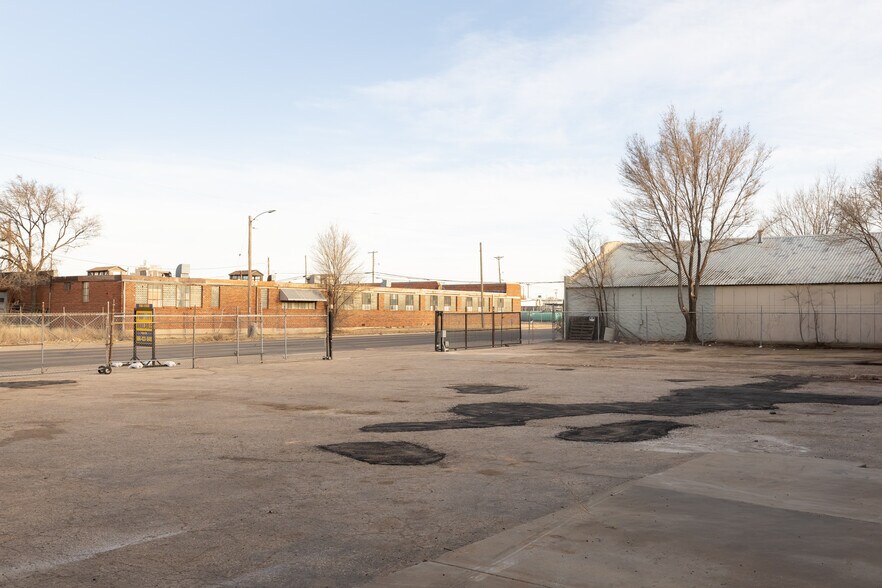 901 SW 4th Ave, Amarillo, TX à louer - Photo de l’immeuble – Image 2 sur 30