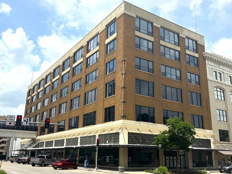 1200 N St, Lincoln, NE à louer - Photo principale – Image 1 sur 18