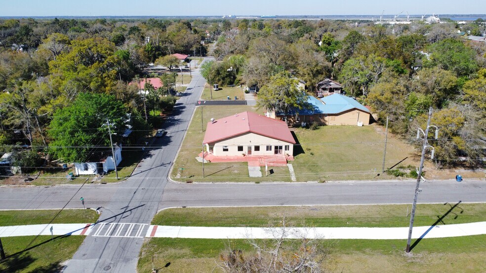 1005 Martin Luther King Jr Blvd, Brunswick, GA à vendre - Photo de l’immeuble – Image 2 sur 6