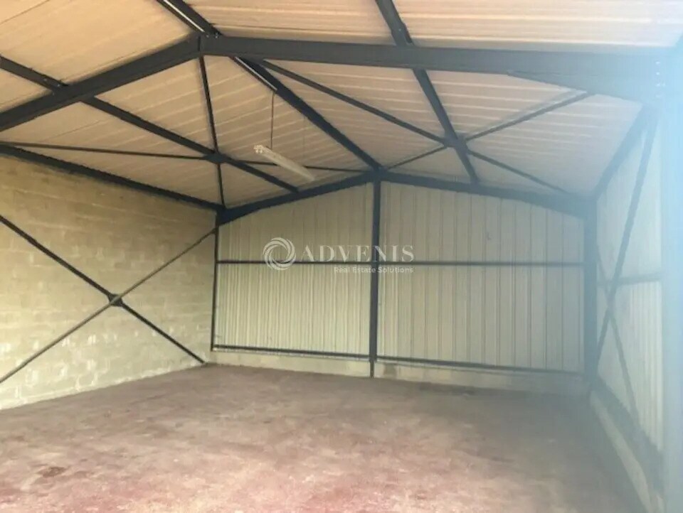 Local d’activités dans Saint-Denis-sur-Loire à louer Photo intérieure– Image 1 sur 4