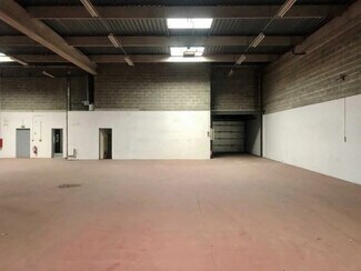 Plus de détails pour 13 Rue De La Perdrix, Tremblay-en-France - Bureau, Local d'activités à louer