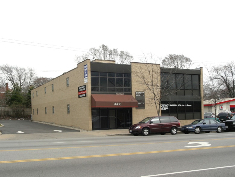 9933 S Western Ave, Chicago, IL à louer - Photo de l’immeuble – Image 2 sur 4