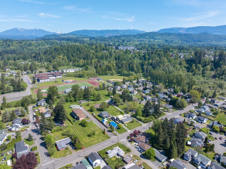 515 & 717 High Ave Sultan, WA 98294 portefeuille de 2 biens à vendre sur LoopNet.fr - Photo de l’immeuble – Image 2 sur 4