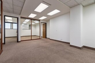 250 N Robertson Blvd, Beverly Hills, CA à louer Photo intérieure– Image 2 sur 6
