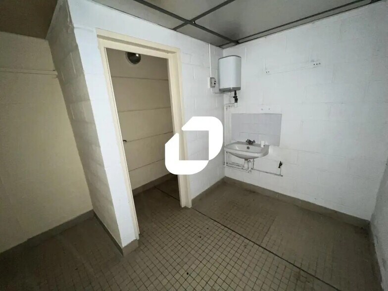 Local commercial dans Noeux-les-Mines à louer - Photo intérieure – Image 3 sur 7