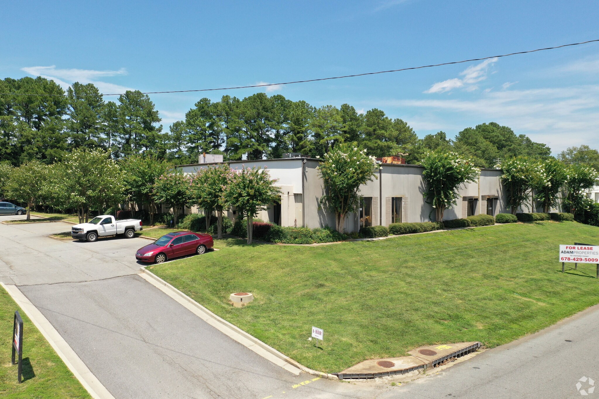6433-6435 Warren Dr, Norcross, GA à louer Photo de l’immeuble– Image 1 sur 4