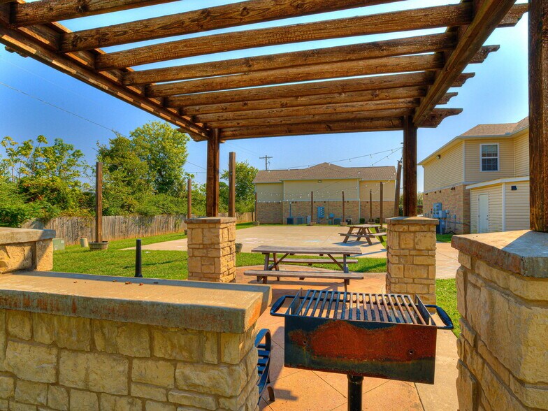 Fort Smith Portfolio portefeuille de 2 biens à vendre sur LoopNet.fr - Photo de l’immeuble – Image 3 sur 115