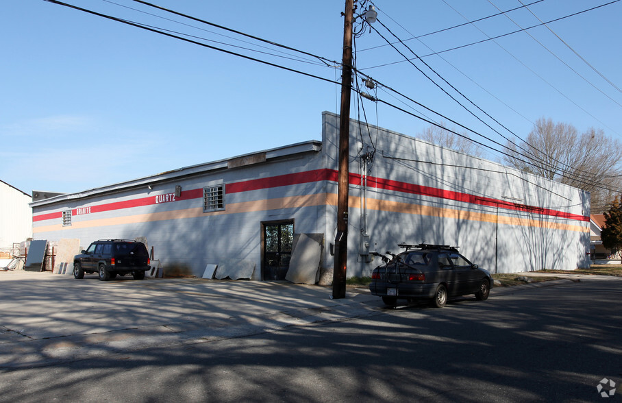 105 N Sharpe St, Selma, NC à louer - Photo de l’immeuble – Image 3 sur 26