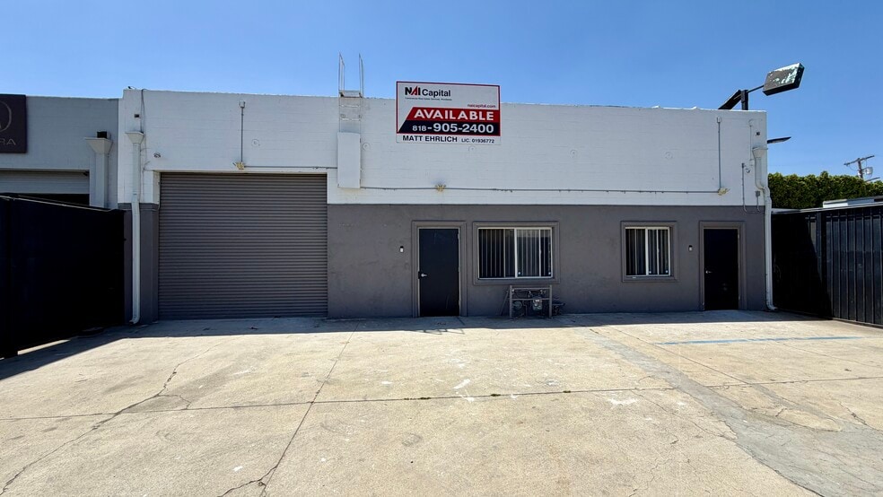 14768 Calvert St, Van Nuys, CA à vendre - Photo de l’immeuble – Image 1 sur 17
