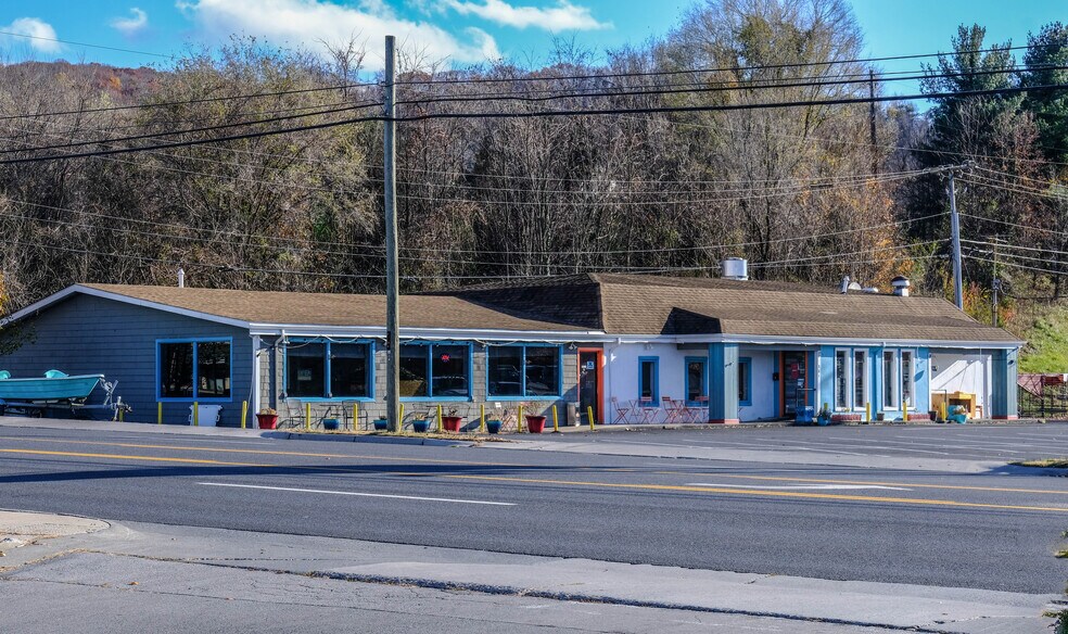 865 John Marshall Hwy, Front Royal, VA à vendre - Photo de l’immeuble – Image 3 sur 47