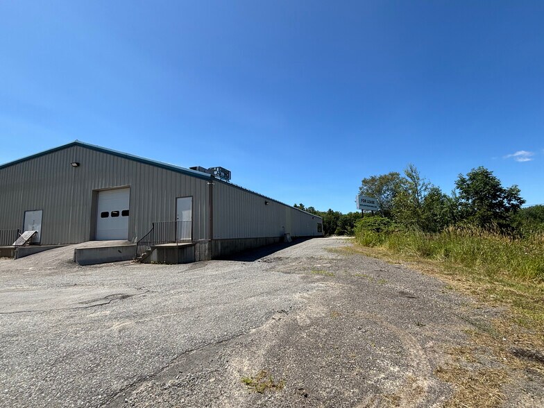 29 Stillwater Ave, Orono, ME à louer - Photo de l’immeuble – Image 3 sur 43