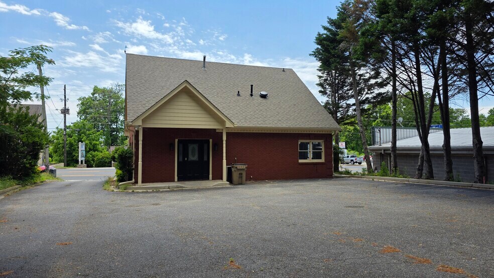 236 Atlanta Rd, Cumming, GA à louer - Photo de l’immeuble – Image 3 sur 19