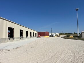 8110 Old Hwy 81, Temple, TX à louer Photo de l’immeuble– Image 1 sur 7
