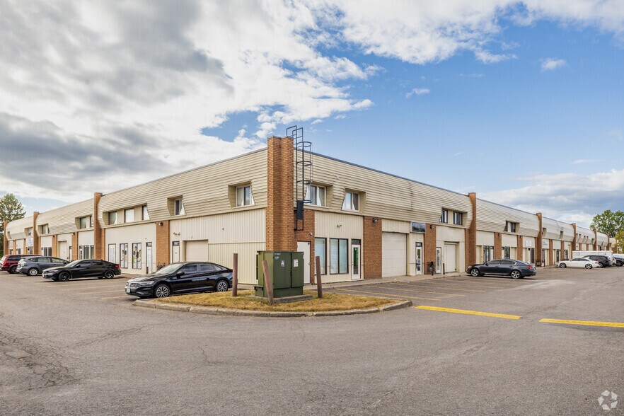 5450 Canotek Rd, Ottawa, ON à vendre - Photo de l’immeuble – Image 2 sur 3