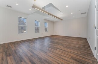 Plus de détails pour 5 Walter E Foran Blvd, Flemington, NJ - Bureau à louer