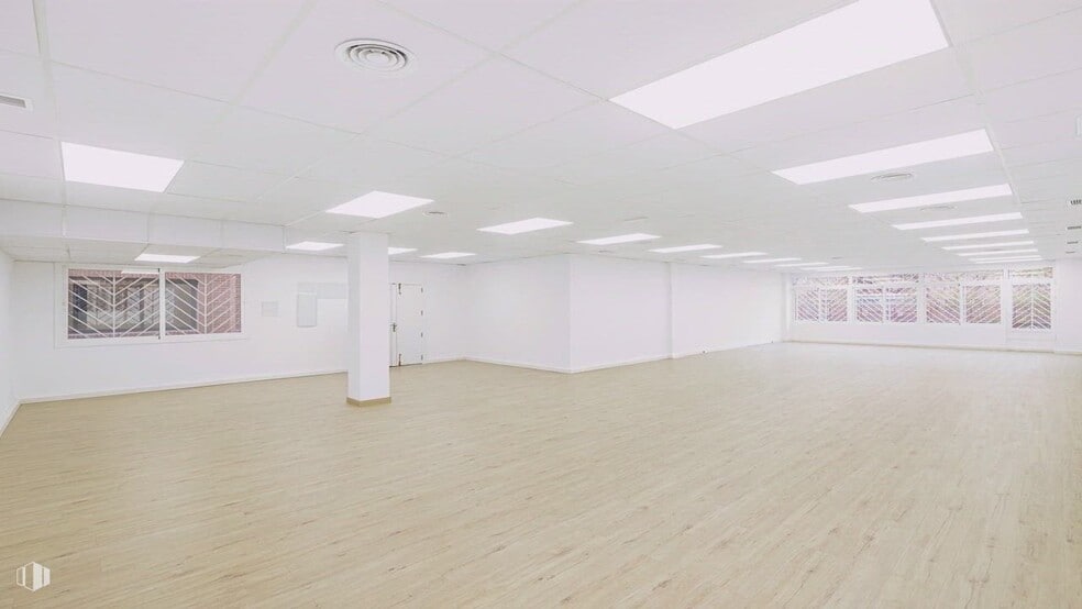 Calle Orense, 20, Madrid, Madrid à vendre - Vidéo sur l’annonce professionnelle – Image 2 sur 2