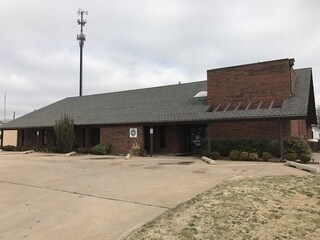 2613 N Van Buren St, Enid, OK à louer - Photo de l’immeuble – Image 2 sur 3
