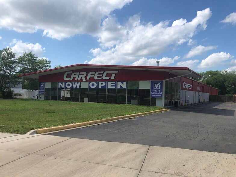 1542 E New York St, Aurora, IL à vendre - Photo principale – Image 1 sur 3
