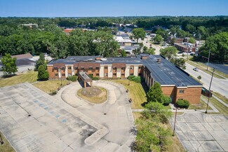 Plus de détails pour 16231 Broadway Ave, Maple Heights, OH - Santé à vendre