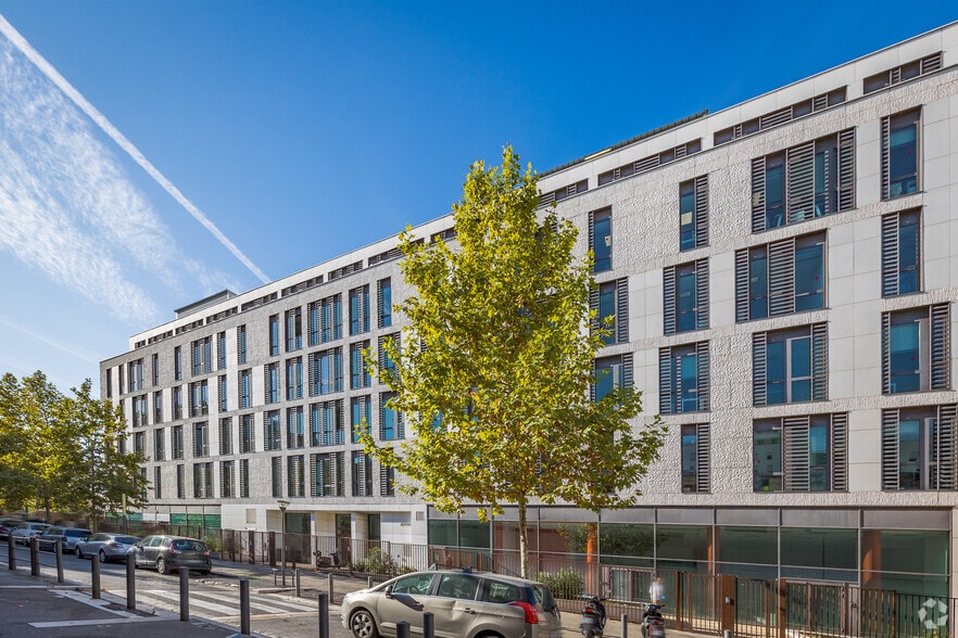 67 Rue Du Chevalier Paul, Marseille à louer - Photo de l’immeuble – Image 3 sur 3