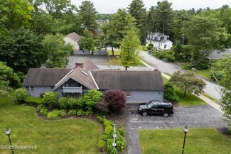 Plus de détails pour 290 Church St, Saratoga Springs, NY - Bureau à vendre