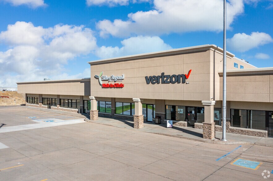 610 Glover Rd, Sidney, NE à louer - Photo principale – Image 1 sur 6