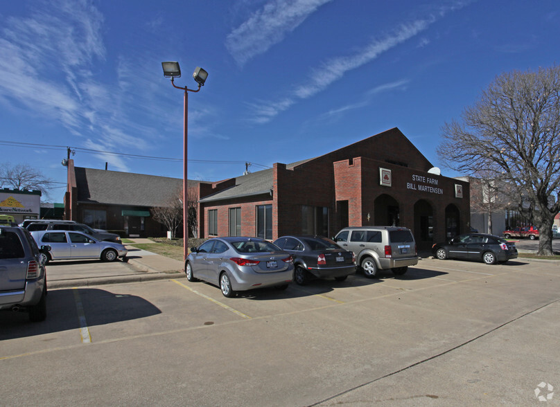 4412 Matlock Rd, Arlington, TX à louer - Photo de l’immeuble – Image 1 sur 3