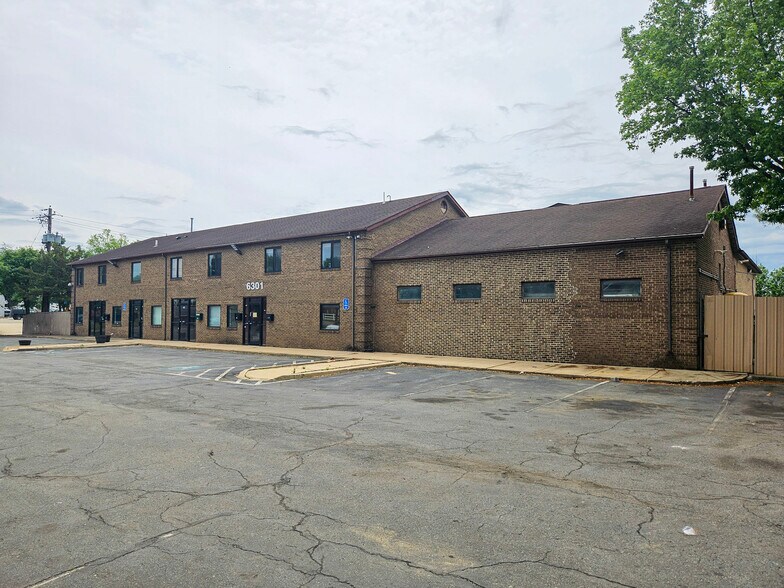 6301 Foxley Rd, Upper Marlboro, MD à vendre - Photo de l’immeuble – Image 2 sur 21